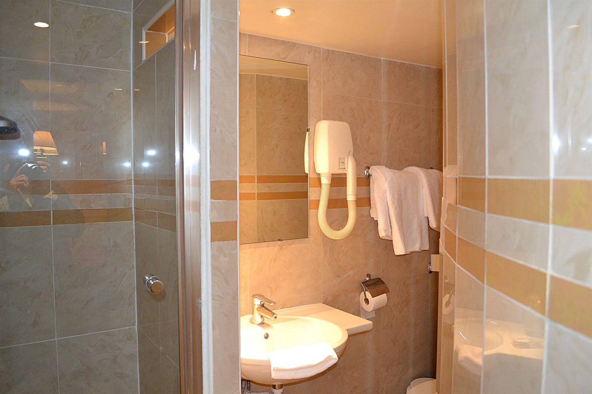Touring Opera 3* Parigi