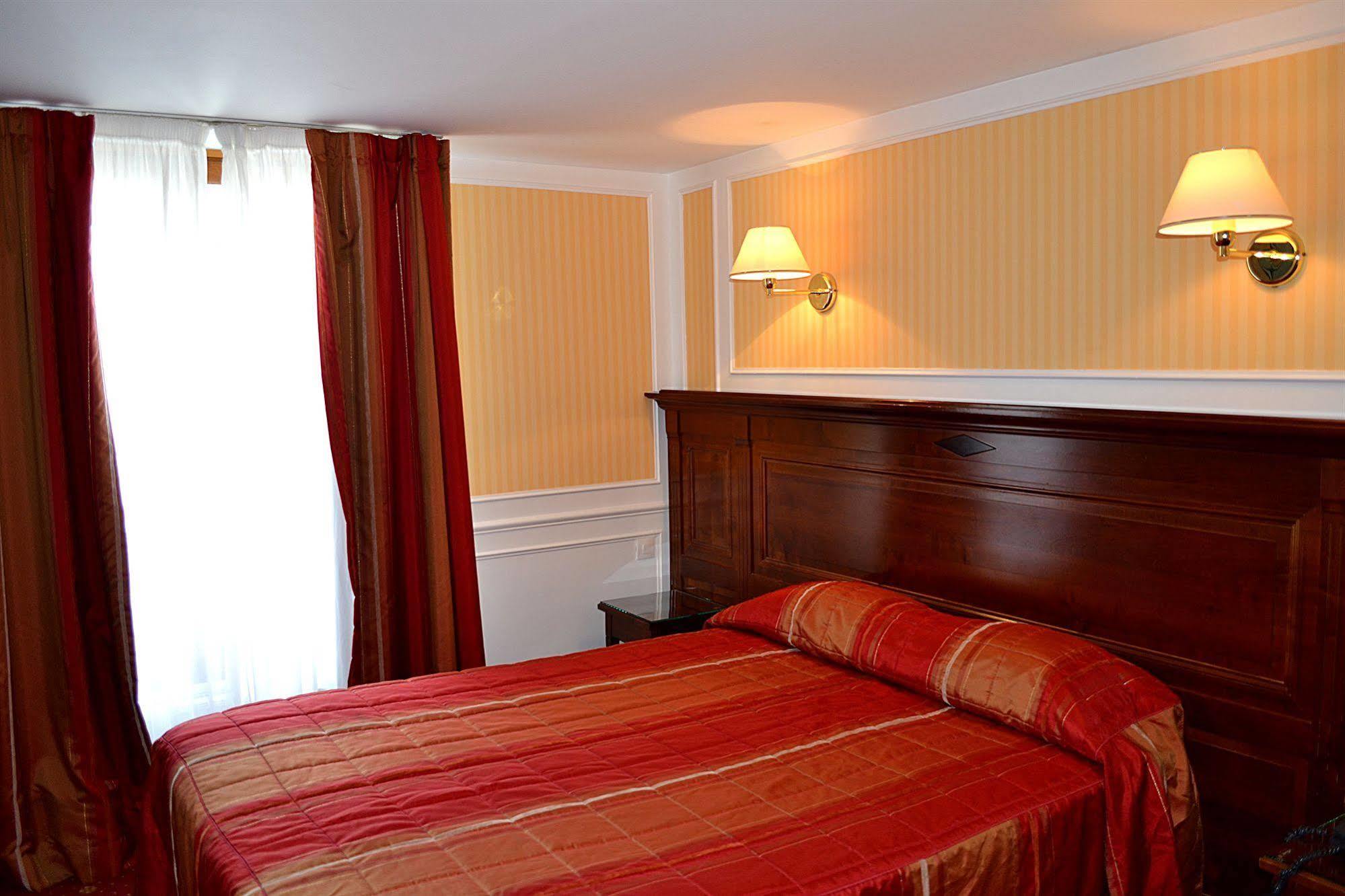 Hotel Touring Opera Parigi