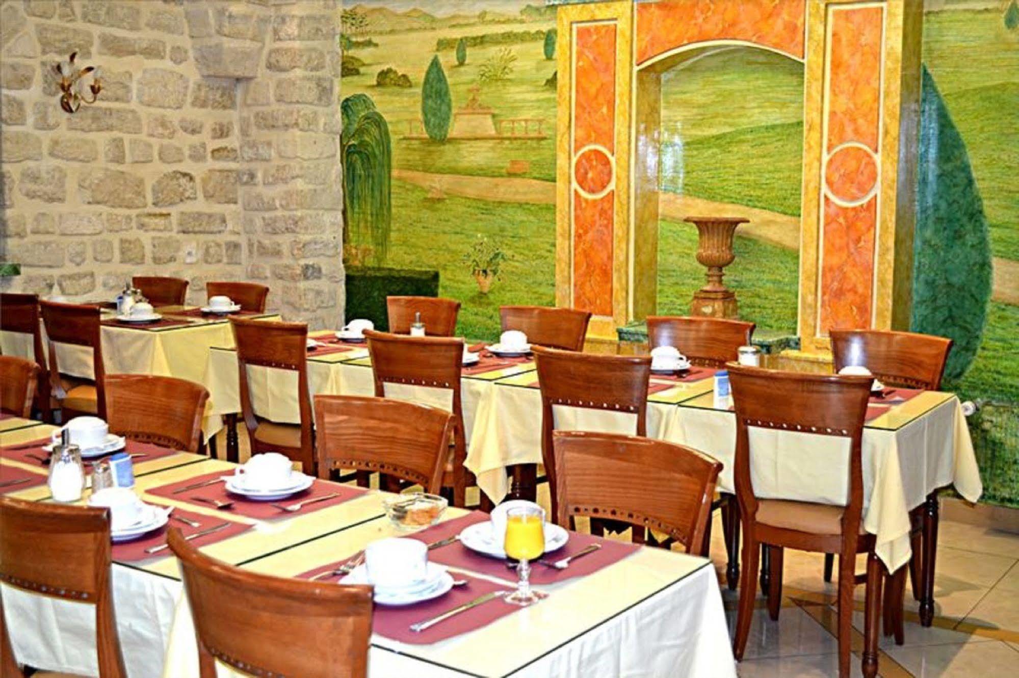 Touring Opera Hotel Parigi