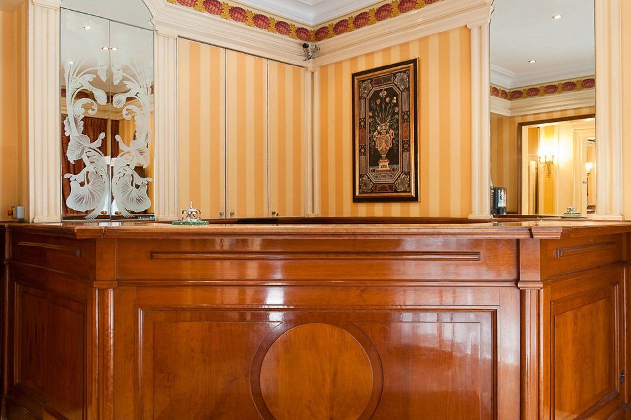 Touring Opera Hotel Paris